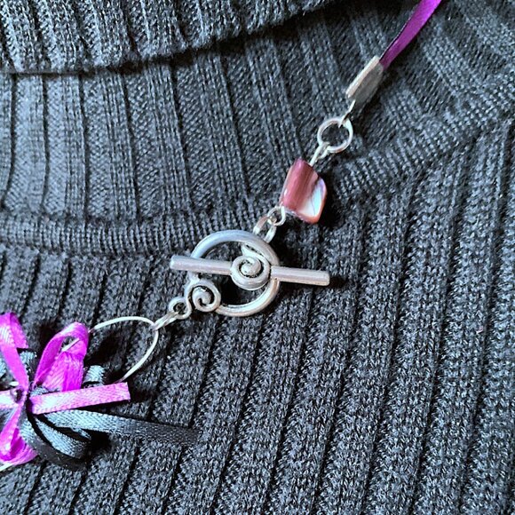 Handmade Pink & Black Beaded Necklace with Pendant - Picture 3 of 10